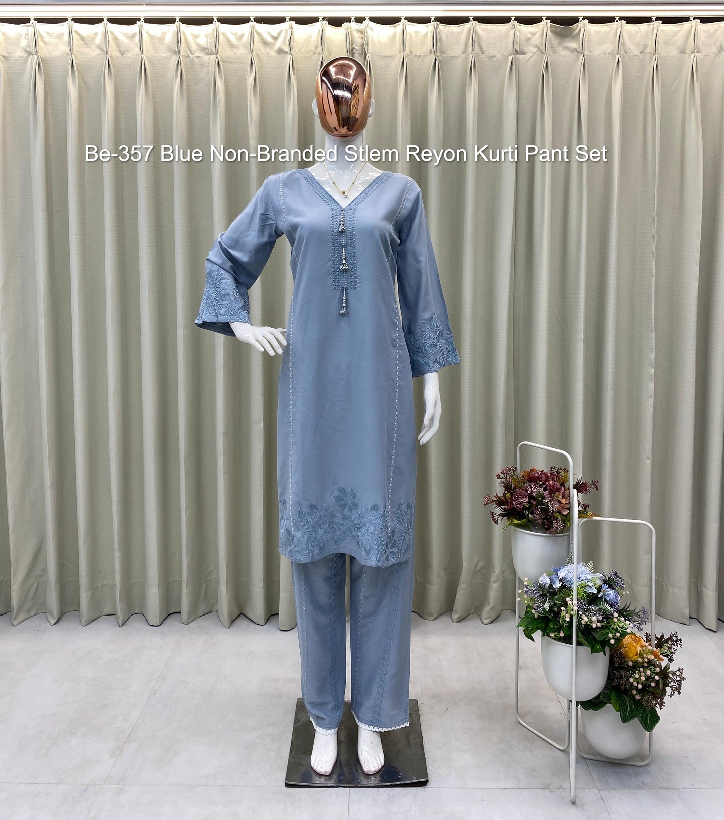 Be-357 Blue Non-Branded Stlem Reyon Kurti Pant Set