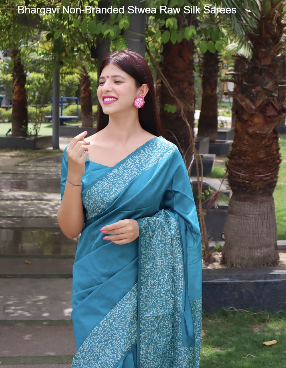 Bhargavi Non-Branded Stwea Raw Silk Sarees
