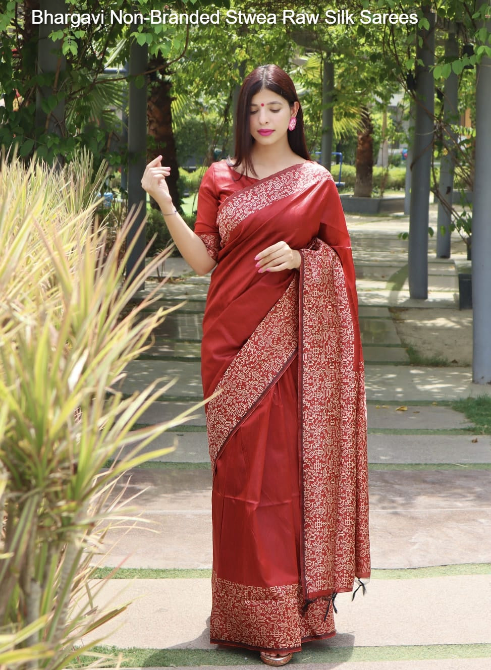 Bhargavi Non-Branded Stwea Raw Silk Sarees