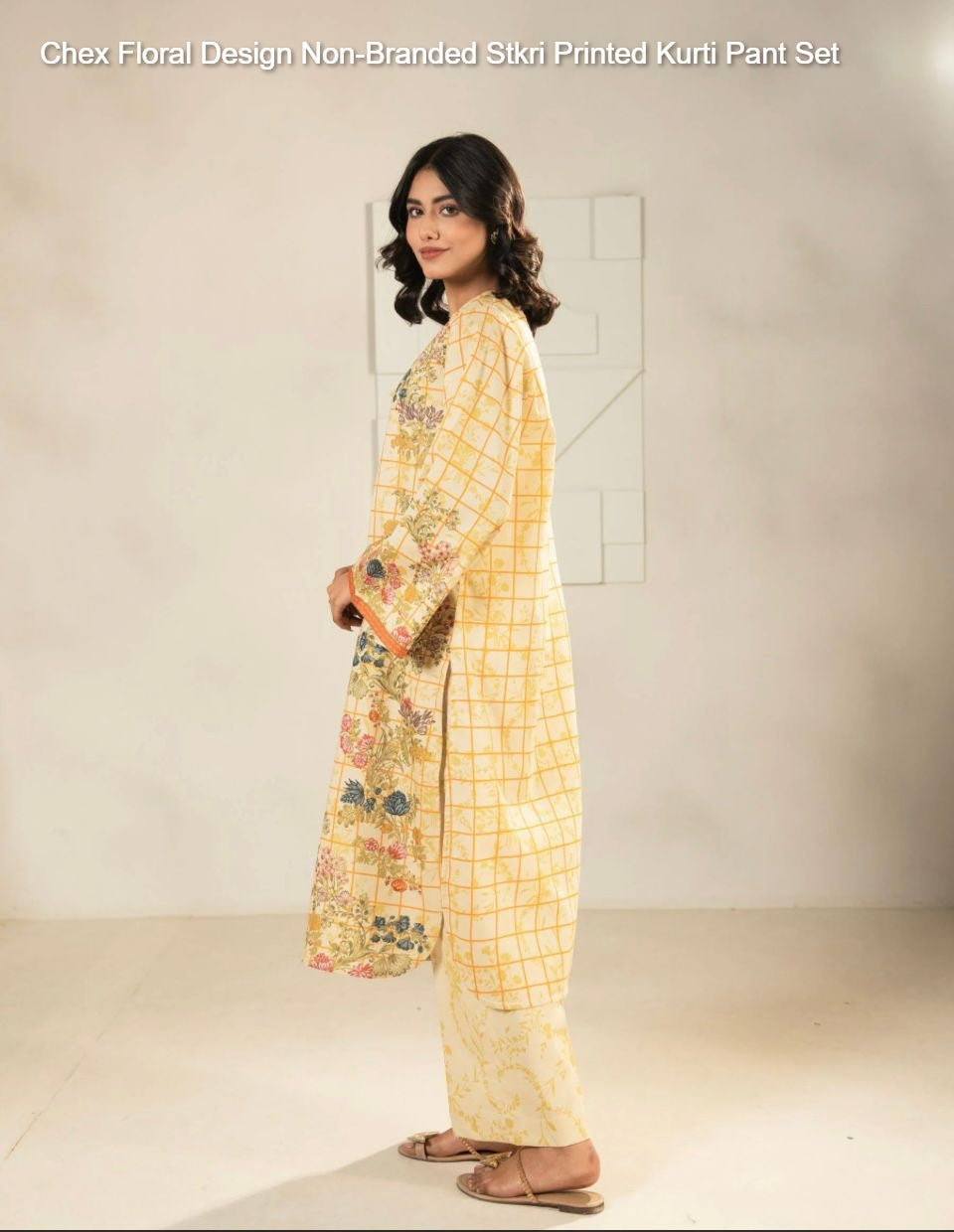 Chex Floral Design Non-Branded Stkri Printed Kurti Pant Set