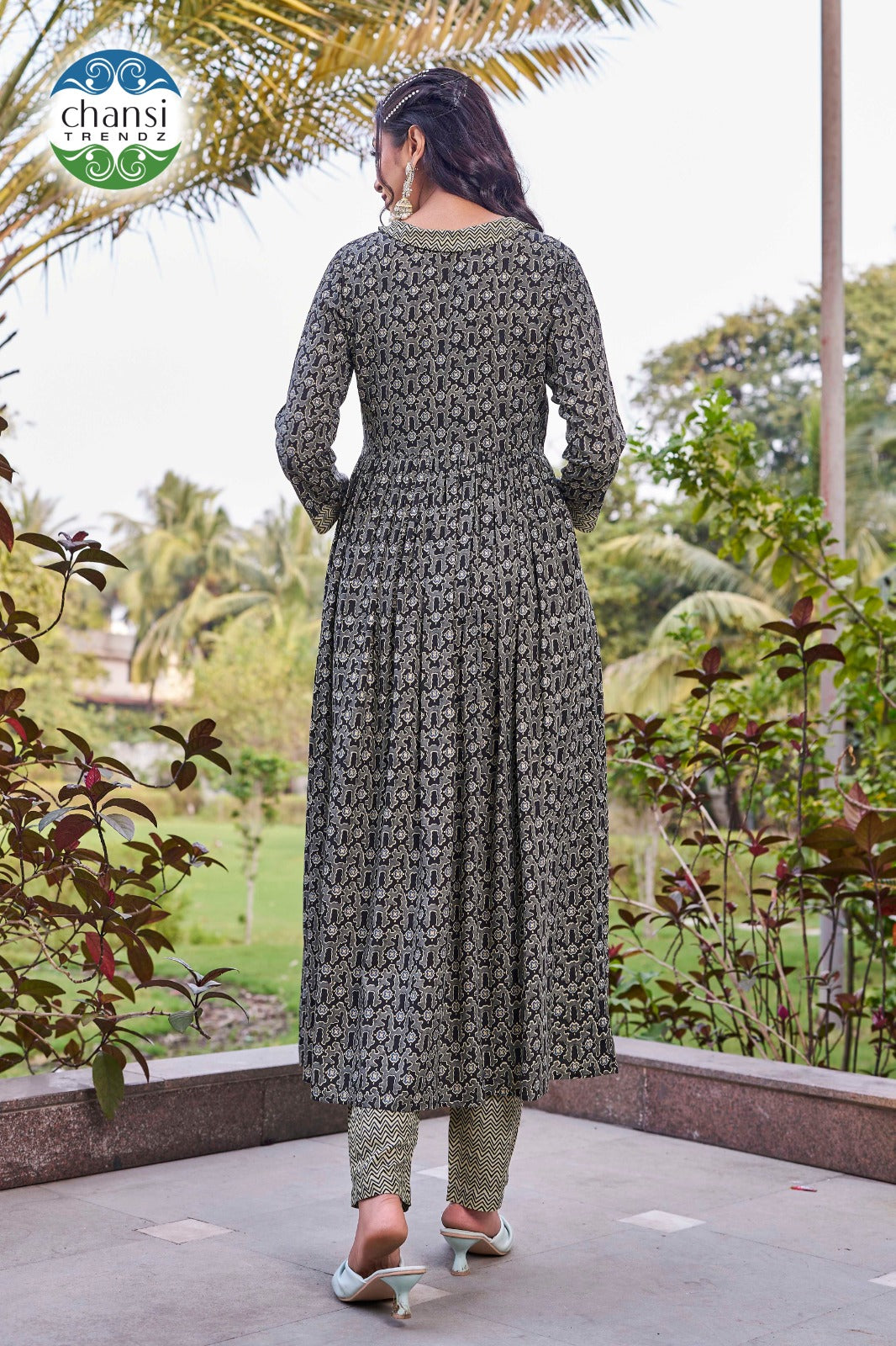 Ct-422 Laksmipushp Chansi Trendz Rayon Kurti Pant Set