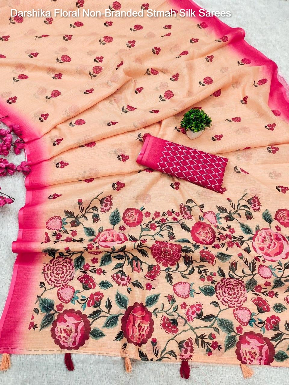 Darshika Floral Non-Branded Stmah Silk Sarees