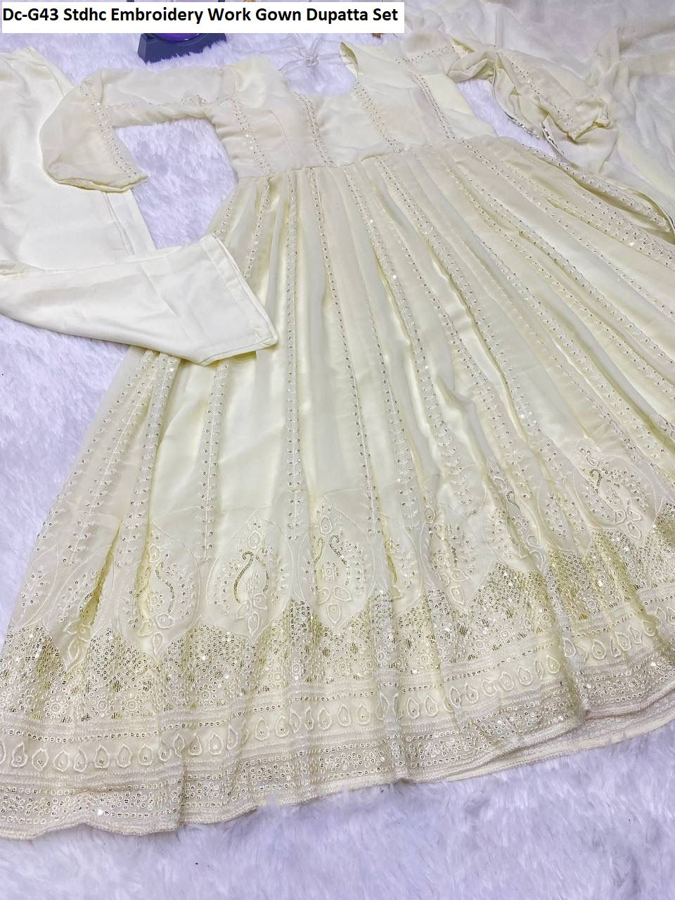 Dc-G43 Stdhc Embroidery Work Gown Dupatta Set