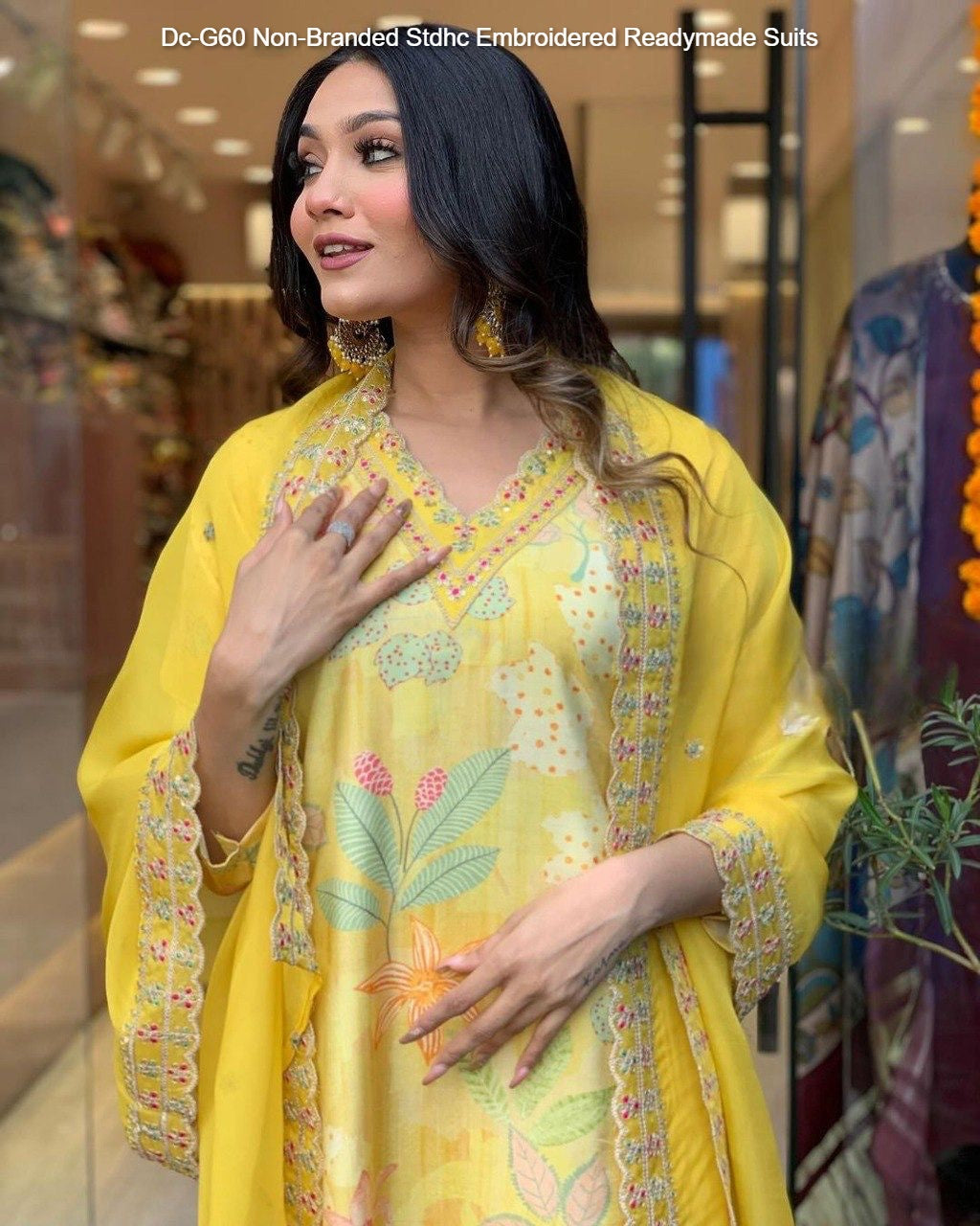 Dc-G60 Non-Branded Stdhc Embroidered Readymade Suits