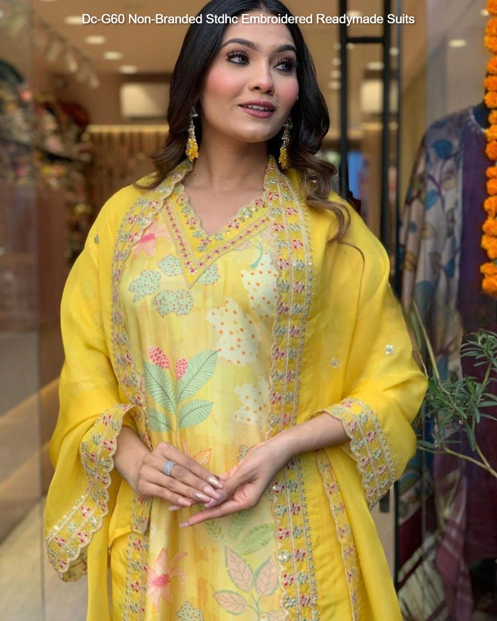 Dc-G60 Non-Branded Stdhc Embroidered Readymade Suits