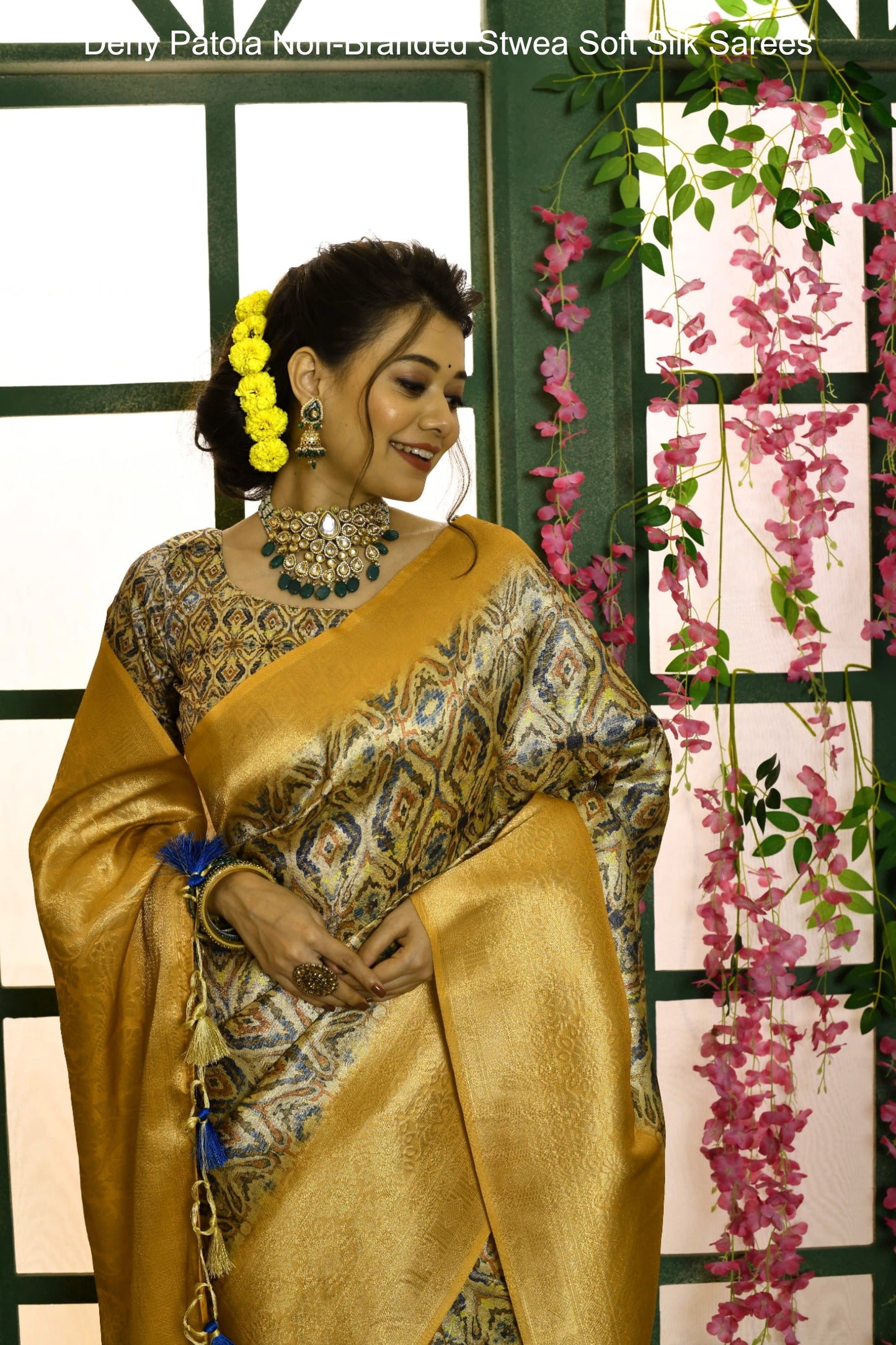 Deny Patola Non-Branded Stwea Soft Silk Sarees