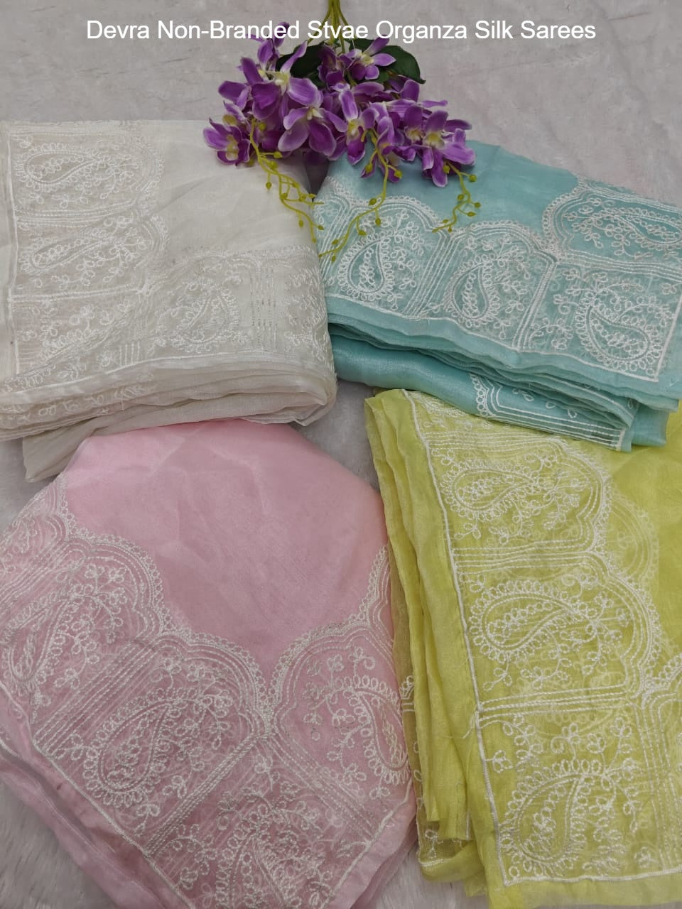 Devra Non-Branded Stvae Organza Silk Sarees