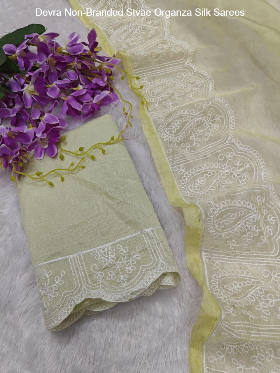 Devra Non-Branded Stvae Organza Silk Sarees