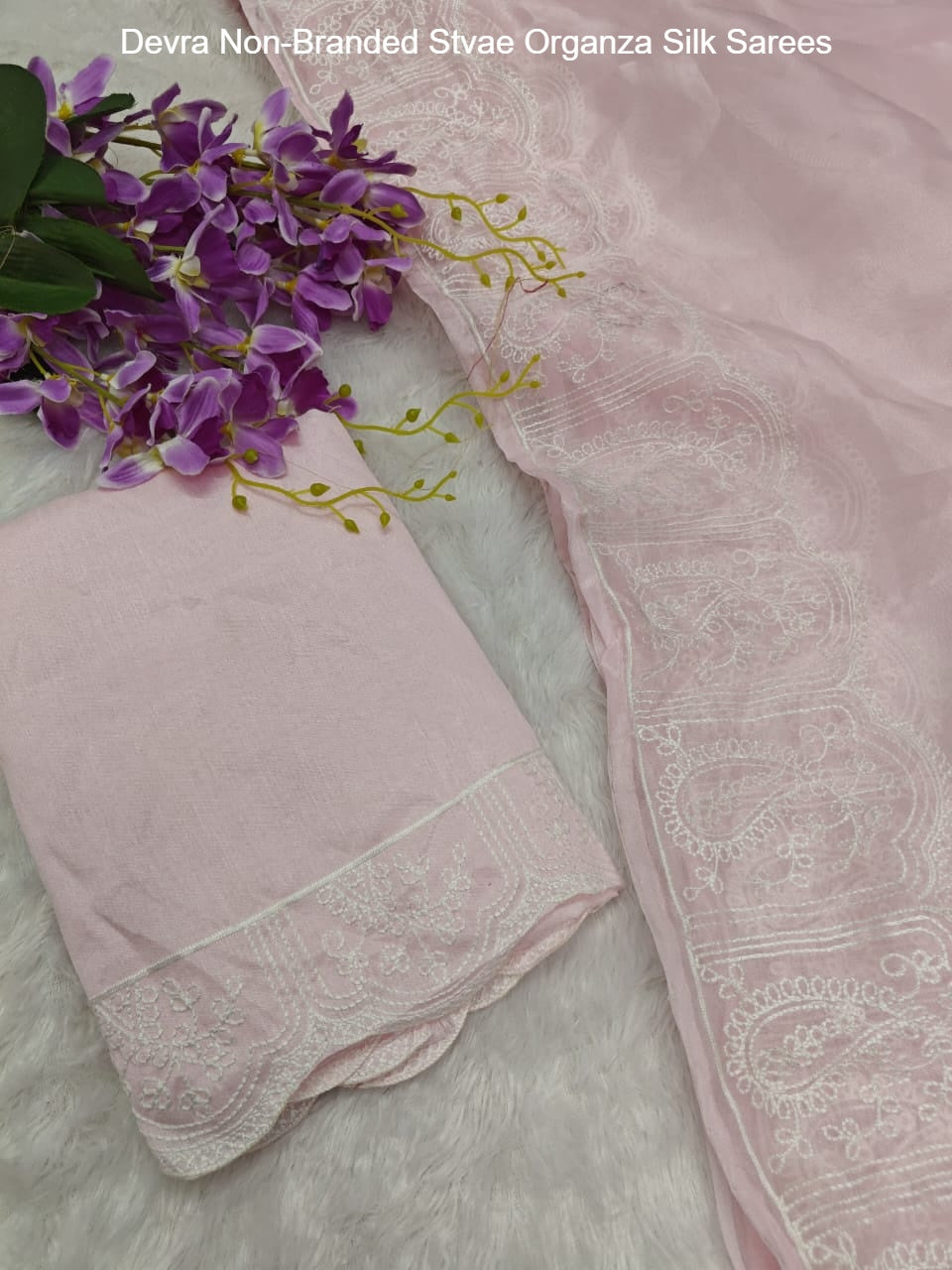 Devra Non-Branded Stvae Organza Silk Sarees