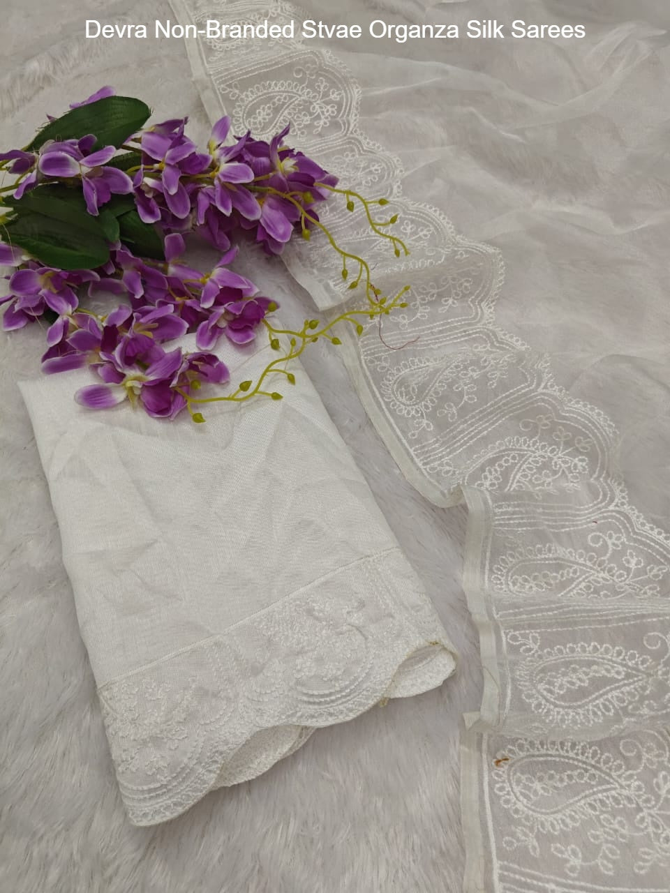 Devra Non-Branded Stvae Organza Silk Sarees