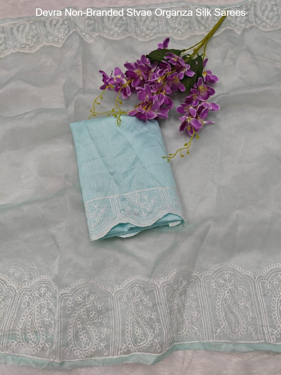 Devra Non-Branded Stvae Organza Silk Sarees