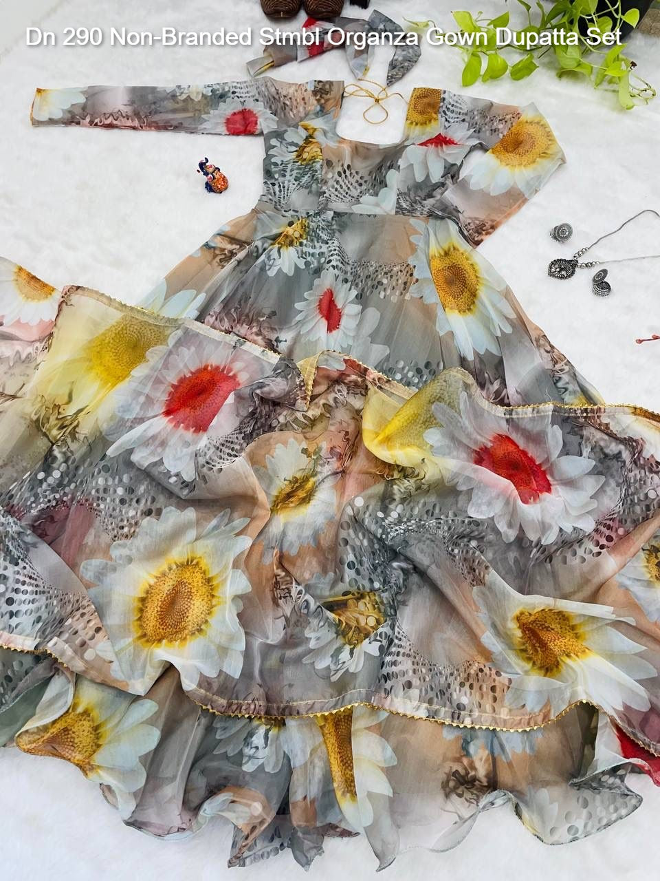 Dn 290 Non-Branded Stmbl Organza Gown Dupatta Set