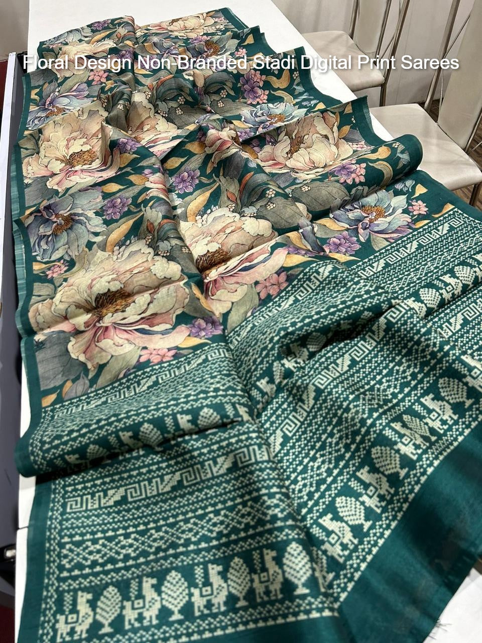Floral Design Non-Branded Stadi Digital Print Sarees
