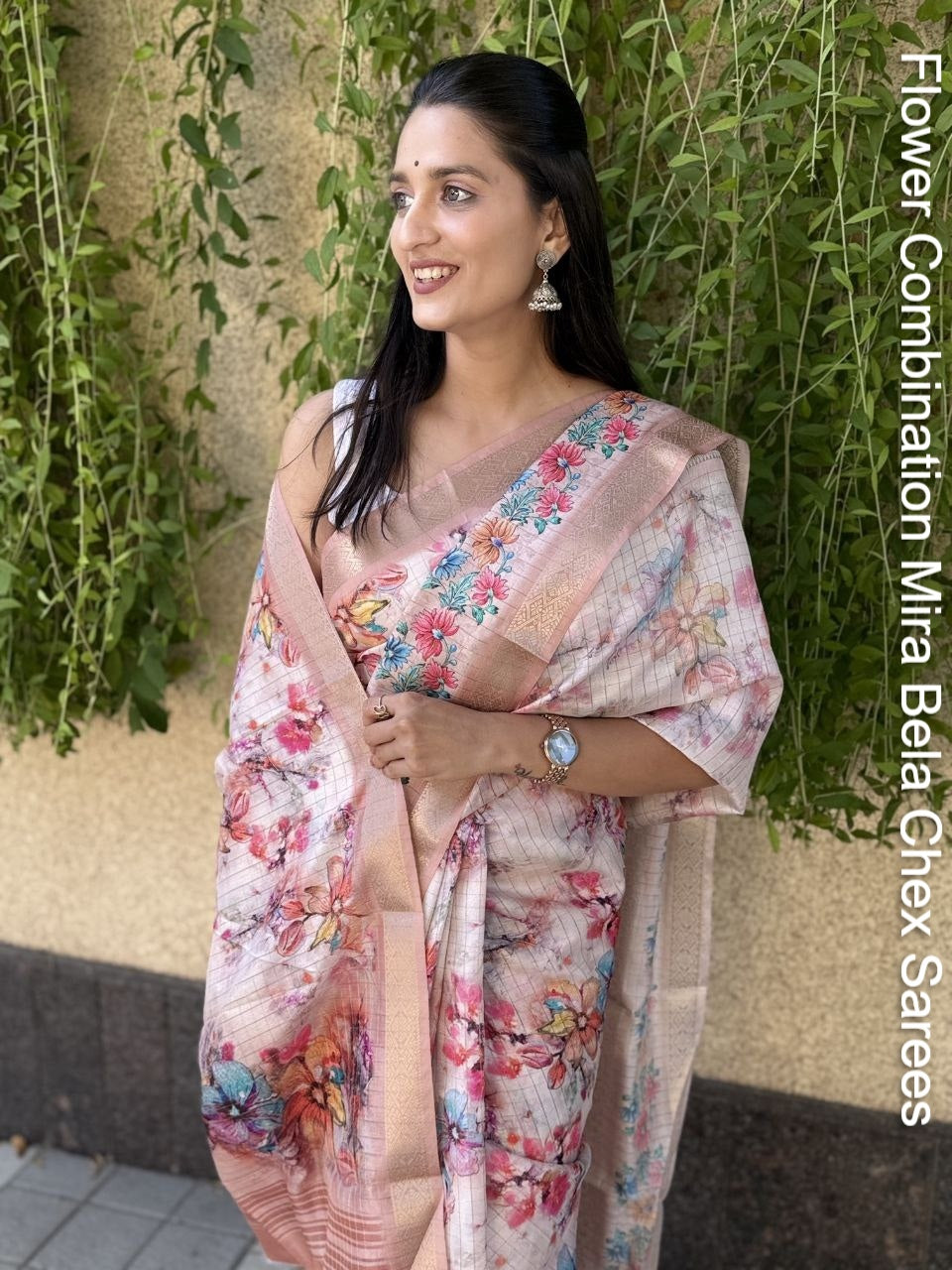 Flower Combination Mira Bela Chex Sarees