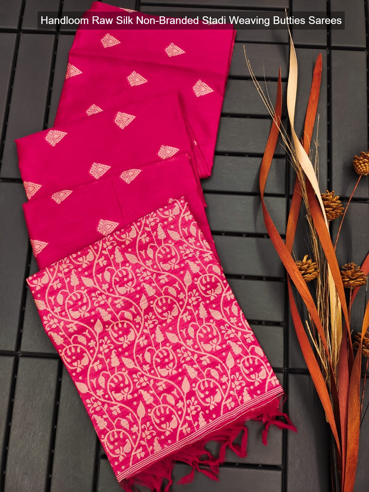 Handloom Raw Silk Non-Branded Stadi Weaving Butties Sarees