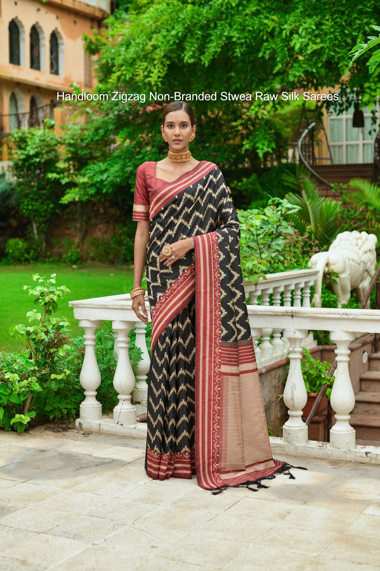 Handloom Zigzag Non-Branded Stwea Raw Silk Sarees