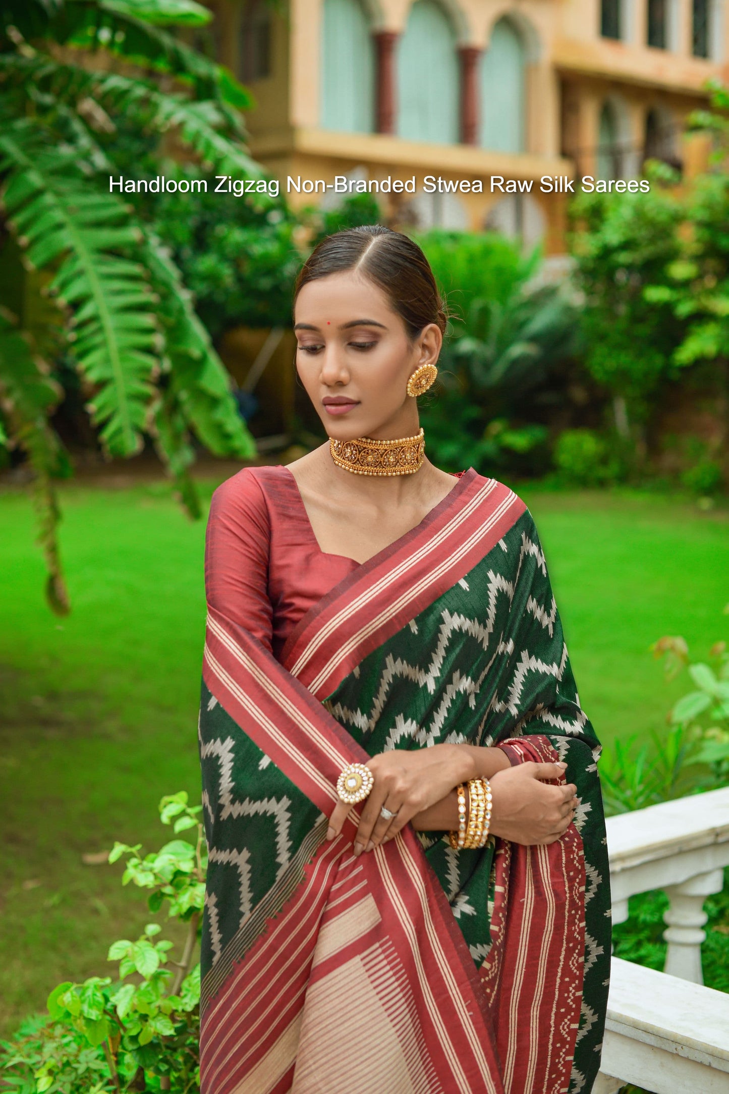 Handloom Zigzag Non-Branded Stwea Raw Silk Sarees