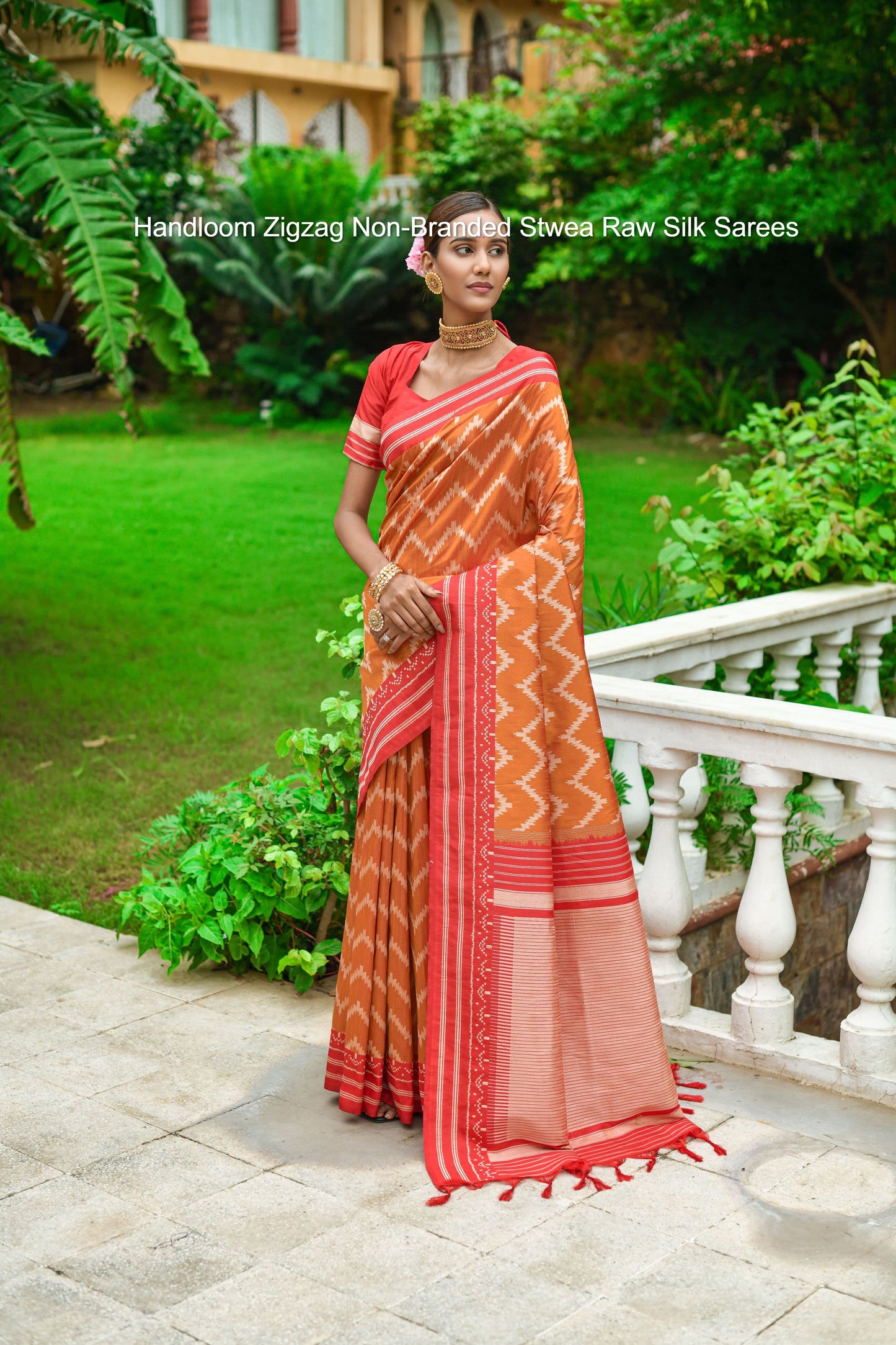Handloom Zigzag Non-Branded Stwea Raw Silk Sarees