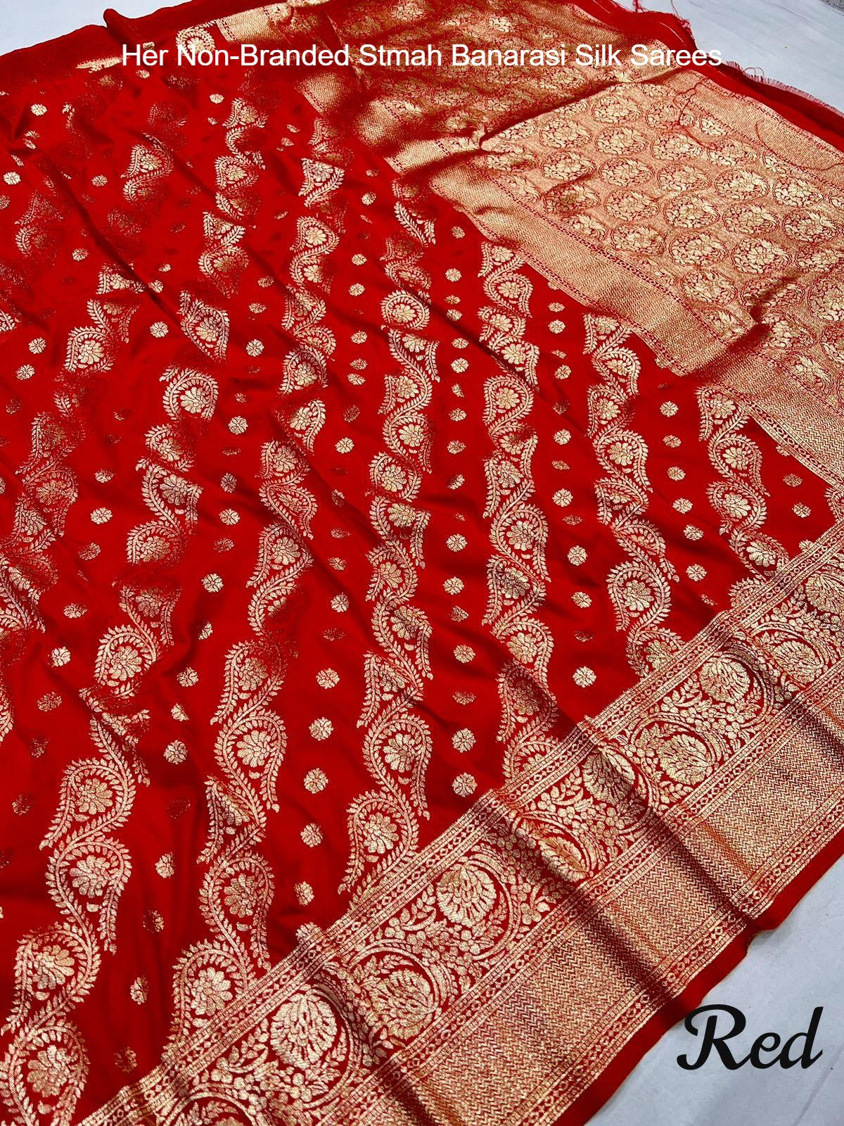 Her Non-Branded Stmah Banarasi Silk Sarees