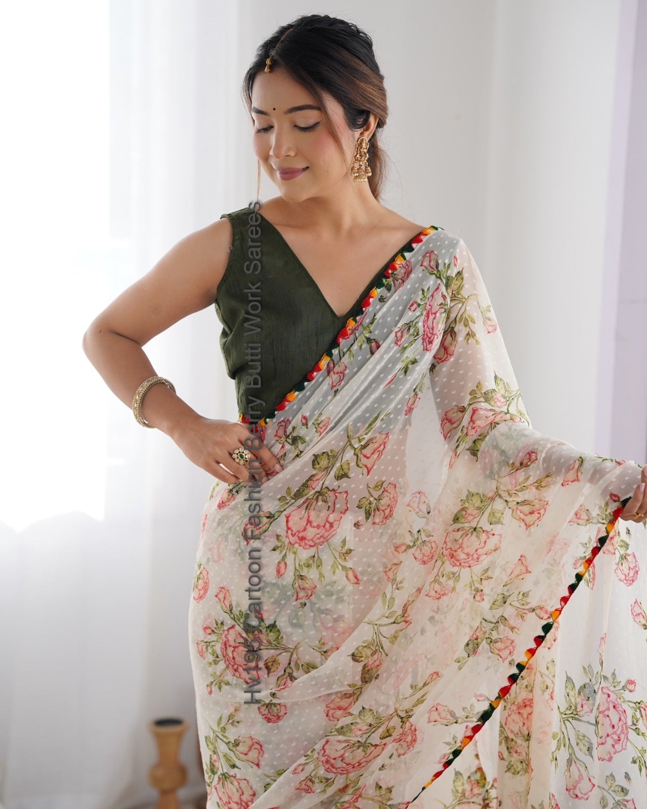 Hv195 Cartoon Fashion Berry Butti Work Sarees