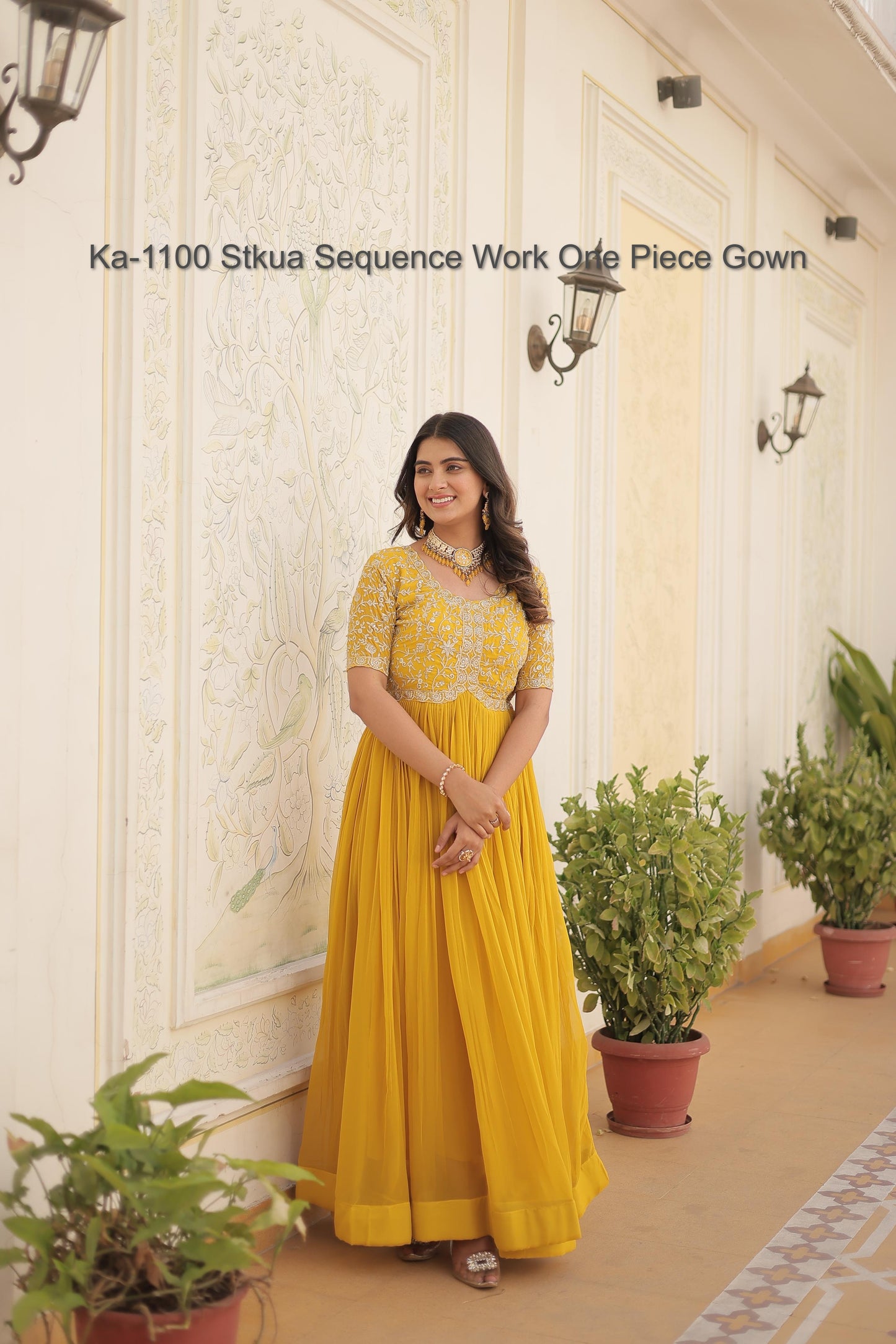 Ka-1100 Stkua Sequence Work One Piece Gown