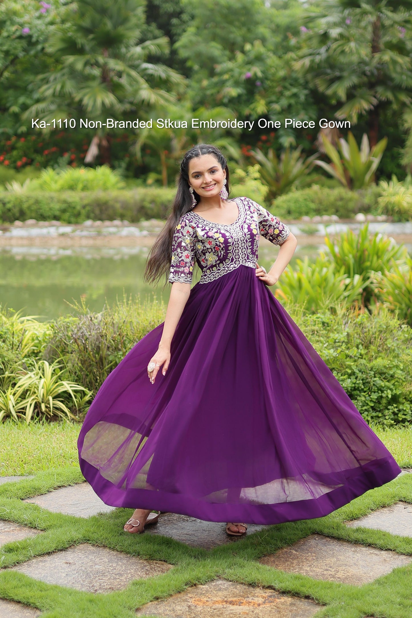Ka-1110 Non-Branded Stkua Embroidery One Piece Gown