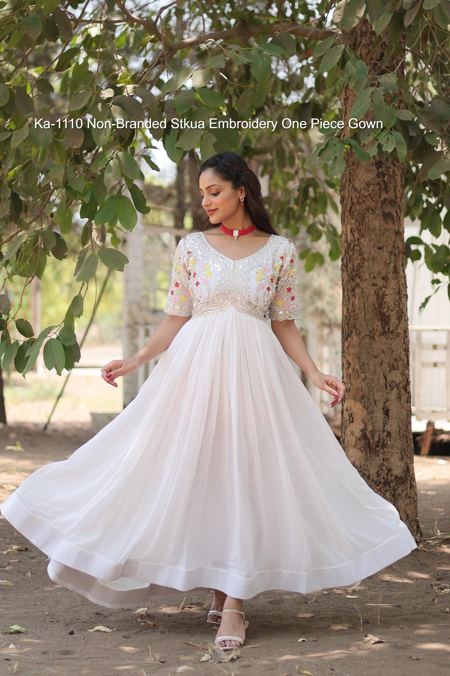 Ka-1110 Non-Branded Stkua Embroidery One Piece Gown