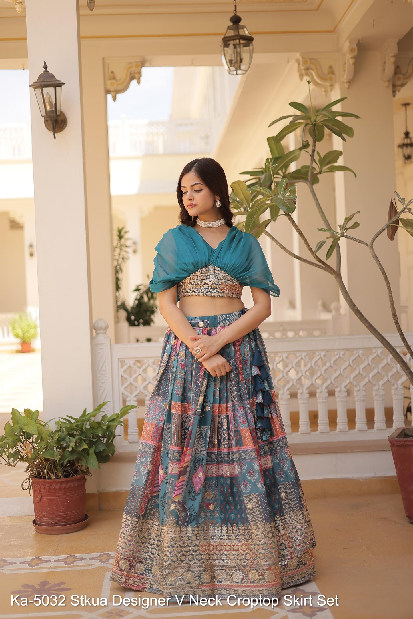 Ka-5032 Stkua Designer V Neck Croptop Skirt Set