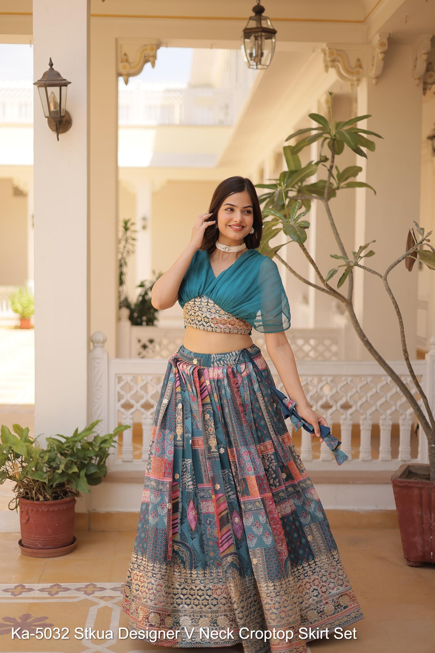 Ka-5032 Stkua Designer V Neck Croptop Skirt Set