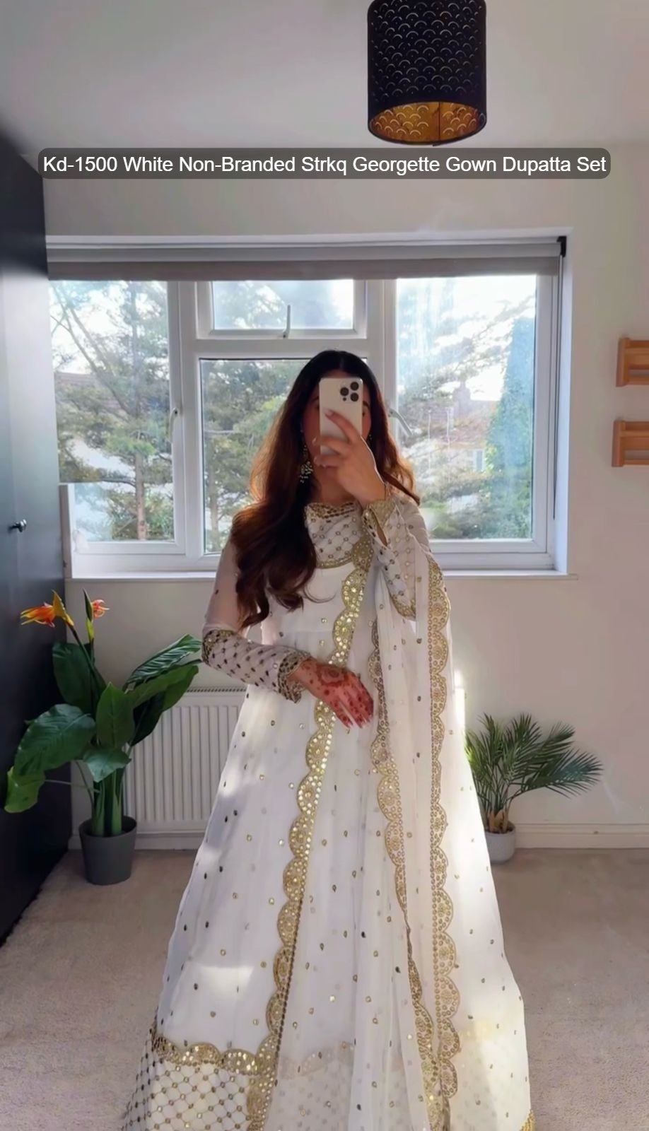 Kd-1500 White Non-Branded Strkq Georgette Gown Dupatta Set