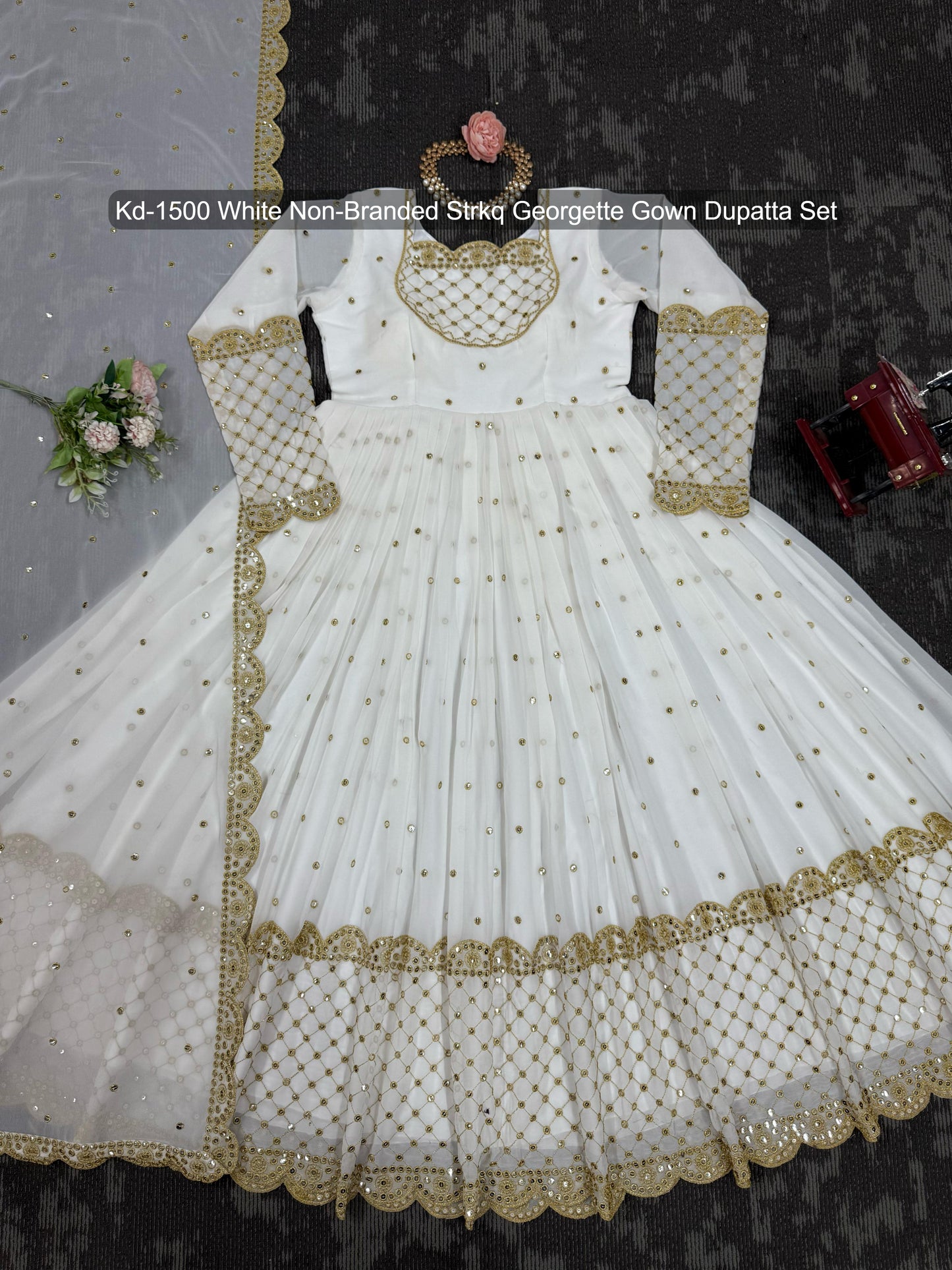 Kd-1500 White Non-Branded Strkq Georgette Gown Dupatta Set