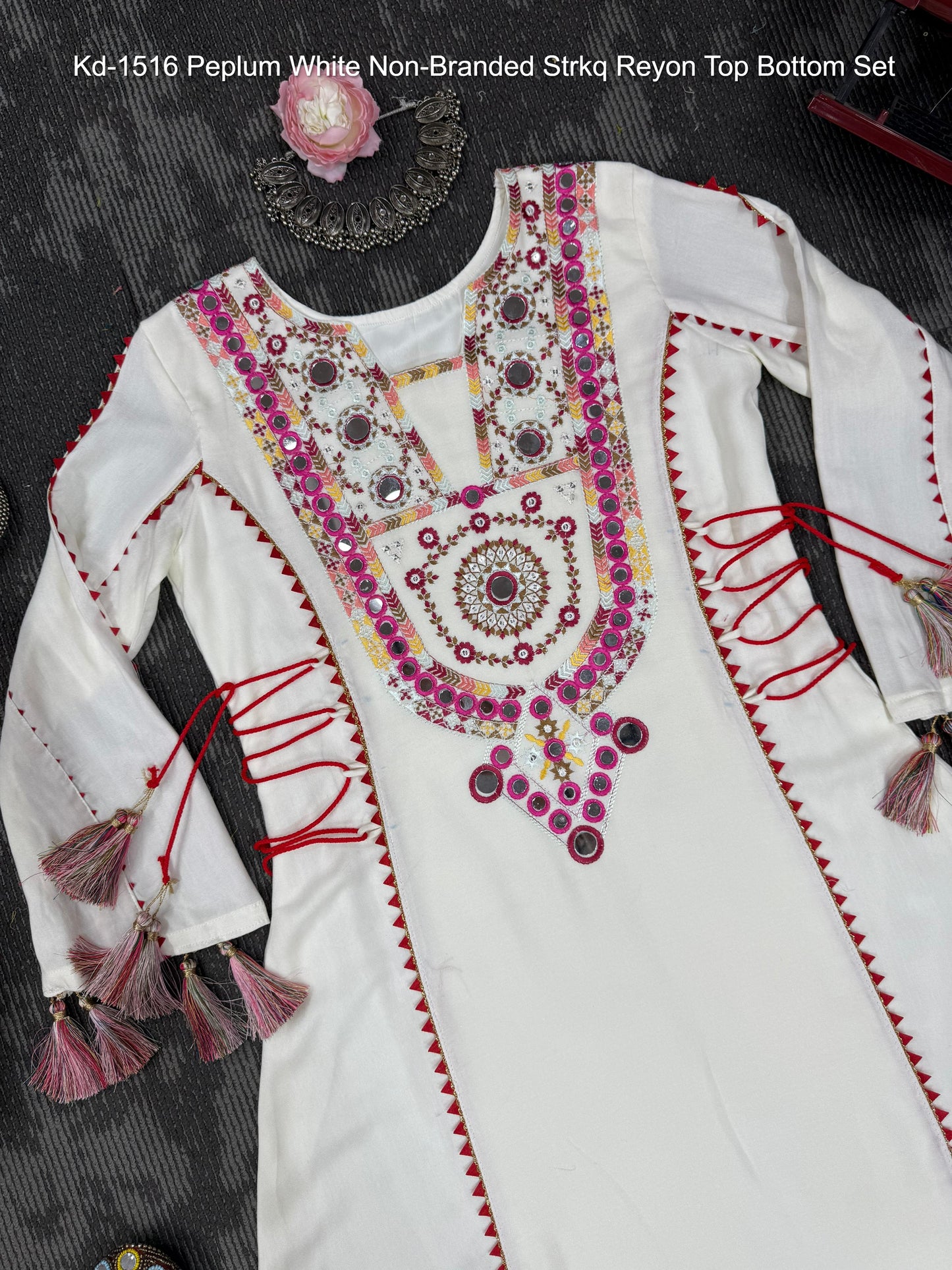 Kd-1516 Peplum White Non-Branded Strkq Reyon Top Bottom Set