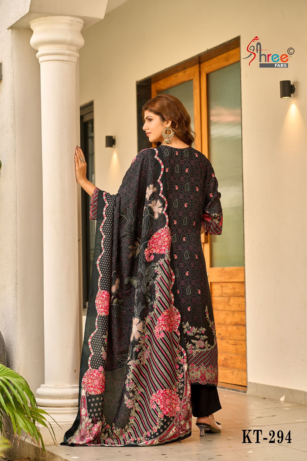 Kt-294 Shree Fabs Printed Karachi Unstitched Suits