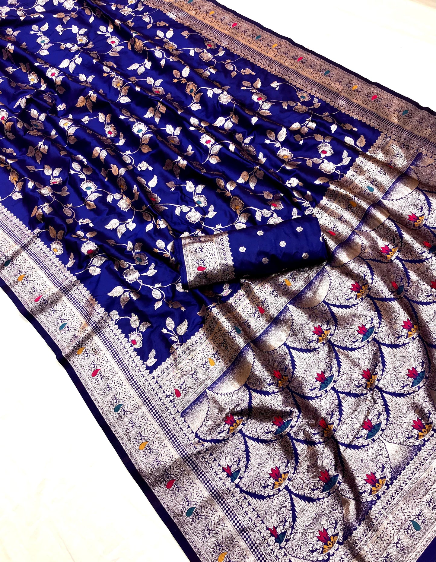 Kumbh Non-Branded Stmah Banarasi Silk Sarees