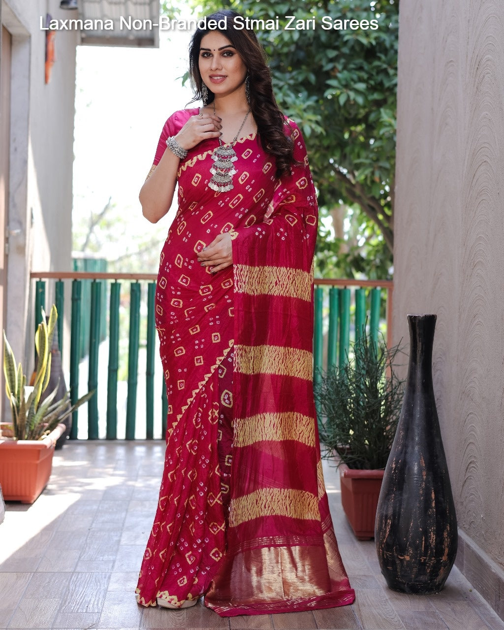 Laxmana Non-Branded Stmai Zari Sarees