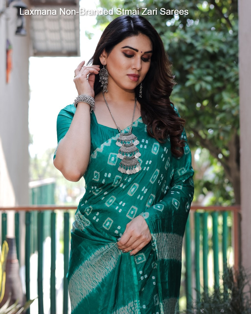 Laxmana Non-Branded Stmai Zari Sarees