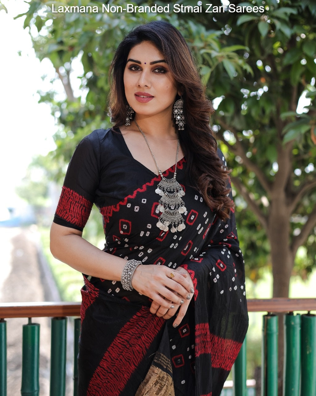Laxmana Non-Branded Stmai Zari Sarees