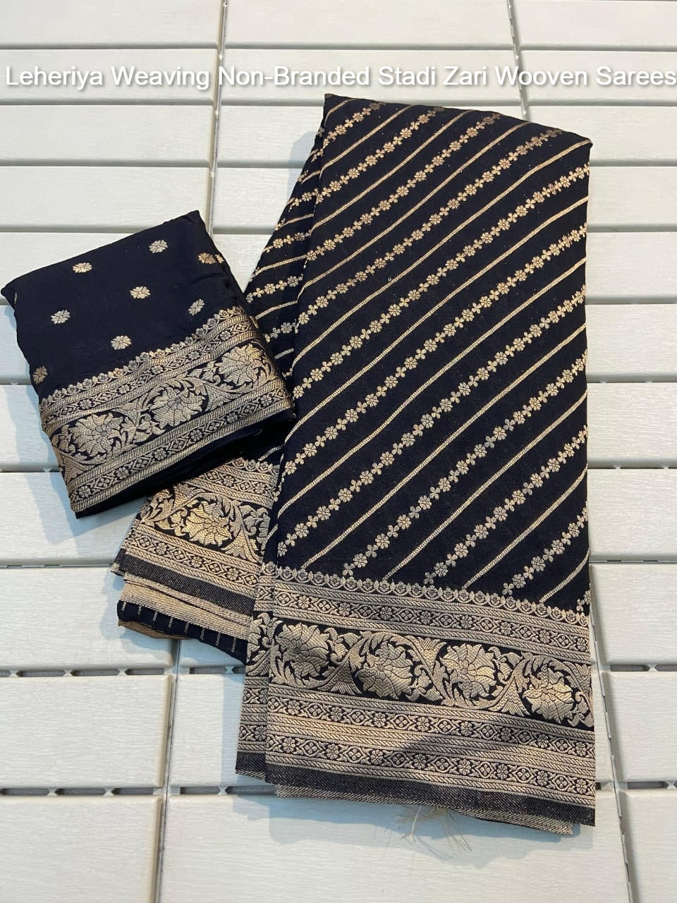 Leheriya Weaving Non-Branded Stadi Zari Wooven Sarees