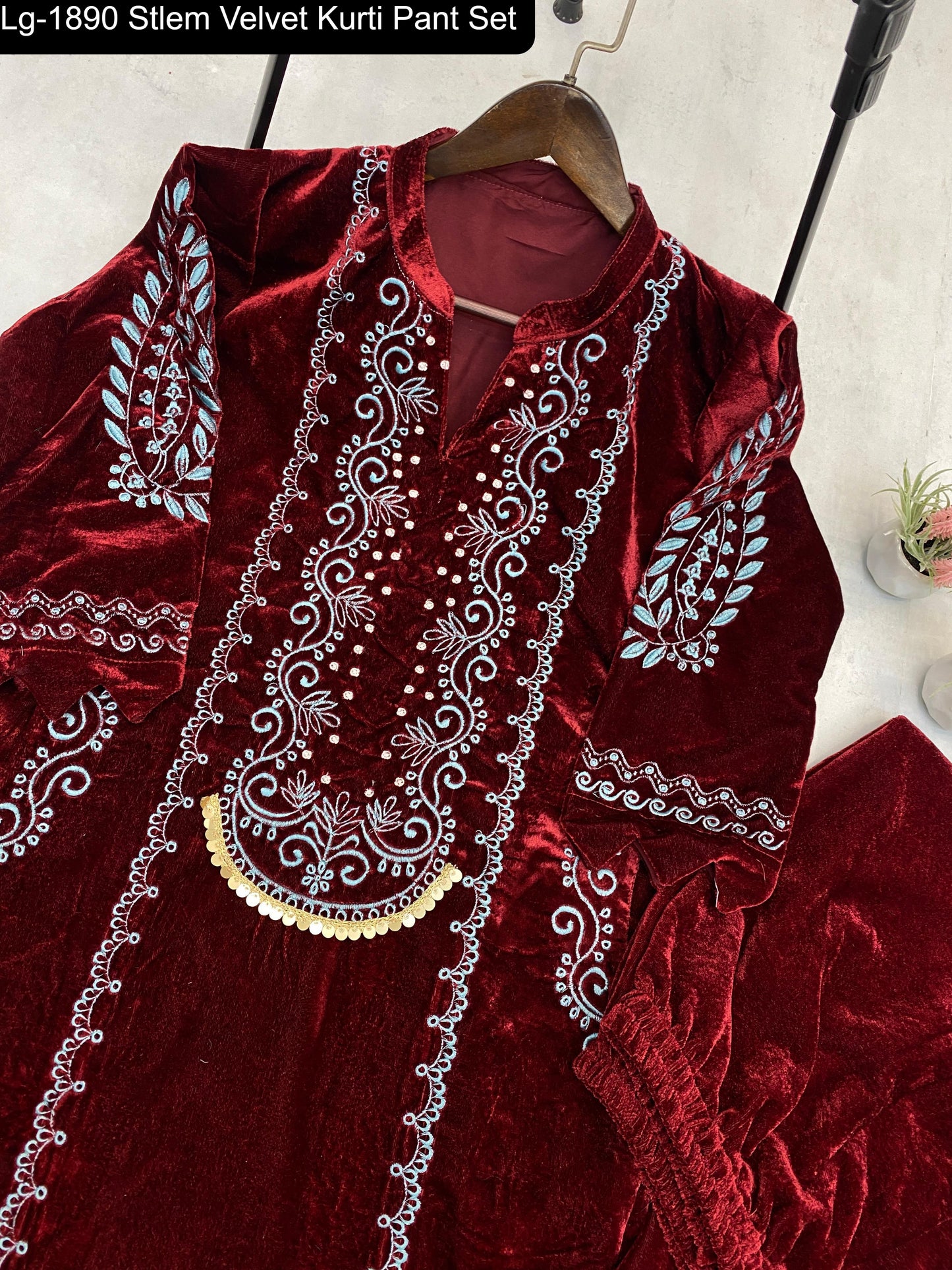 Lg-1890 Stlem Velvet Kurti Pant Set