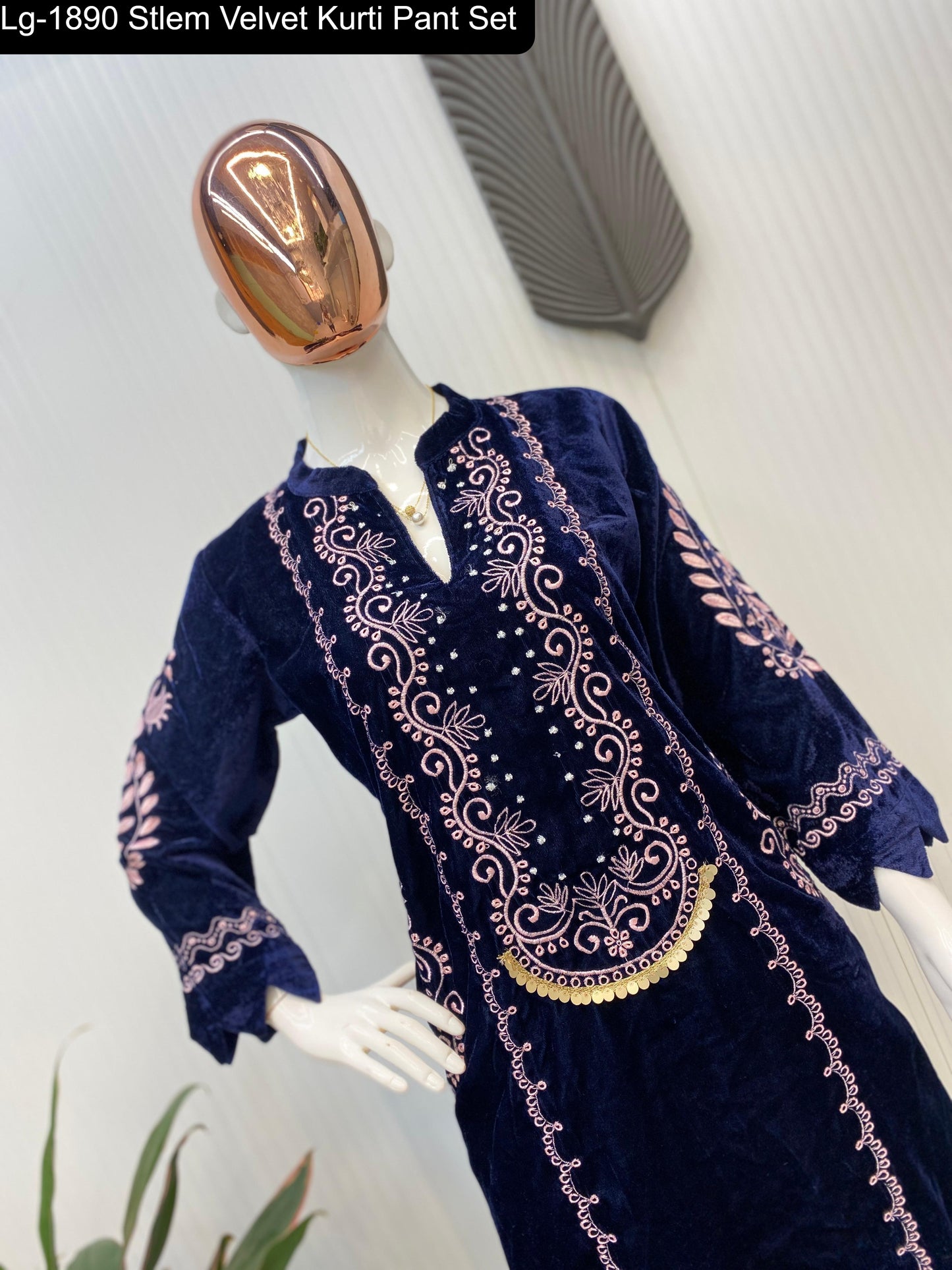 Lg-1890 Stlem Velvet Kurti Pant Set