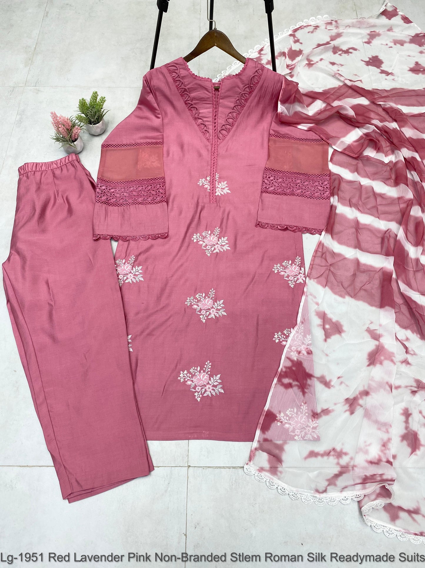 Lg-1951 Red Lavender Pink Non-Branded Stlem Roman Silk Readymade Suits