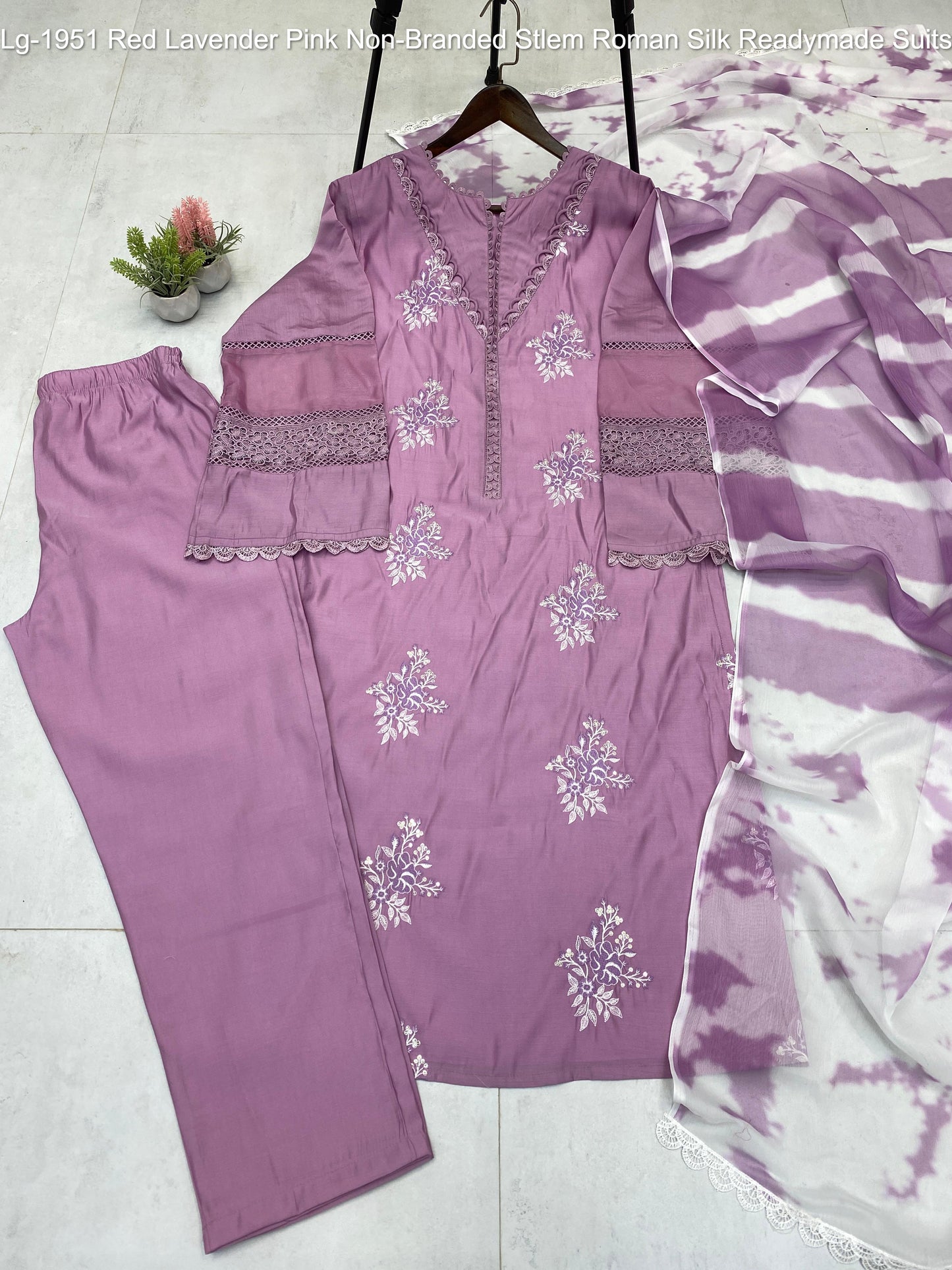 Lg-1951 Red Lavender Pink Non-Branded Stlem Roman Silk Readymade Suits