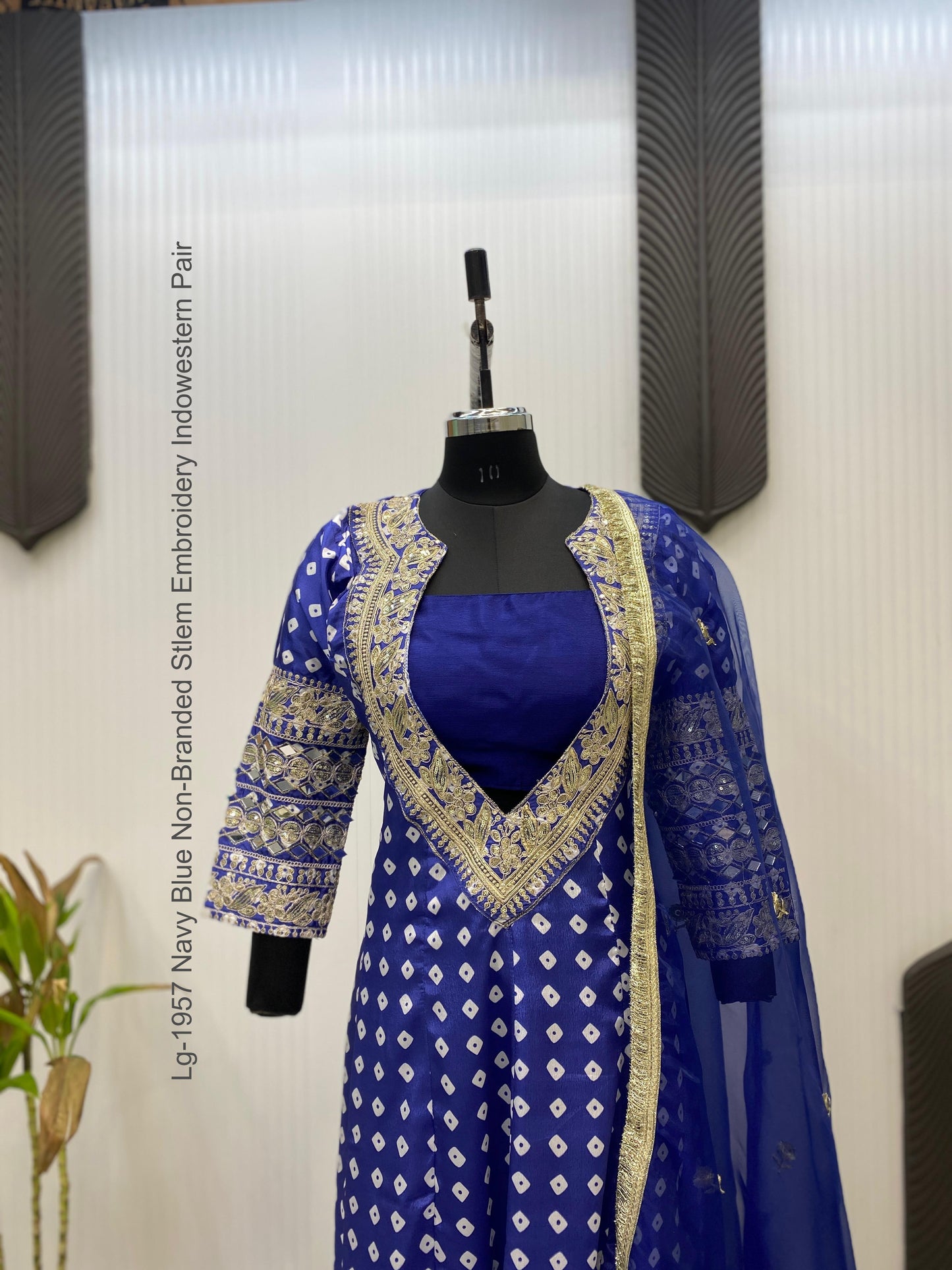 Lg-1957 Navy Blue Non-Branded Stlem Embroidery Indowestern Pair