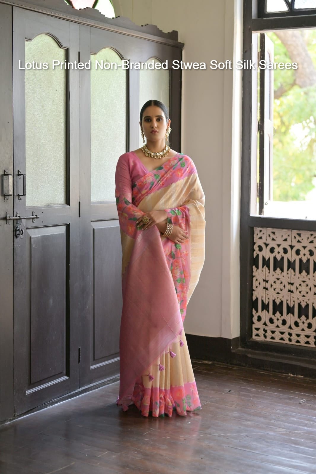 Lotus Printed Non-Branded Stwea Soft Silk Sarees
