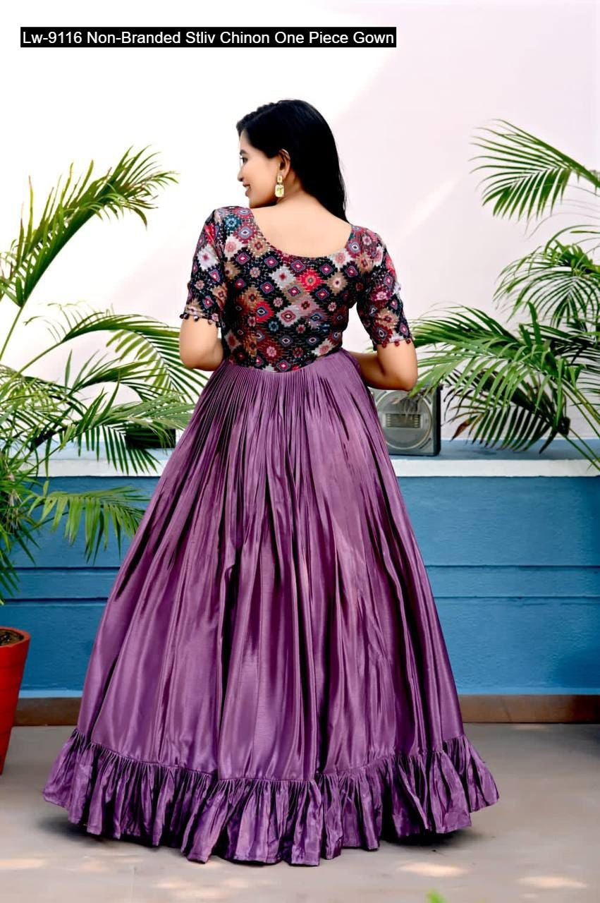 Lw-9116 Non-Branded Stliv Chinon One Piece Gown