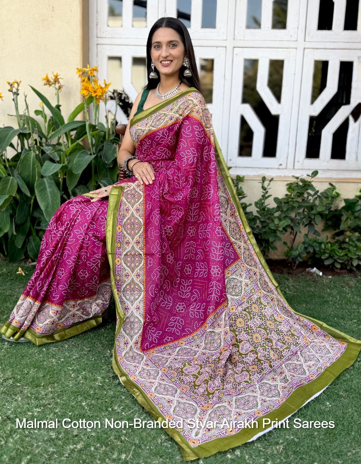 Malmal Cotton Non-Branded Stvar Ajrakh Print Sarees