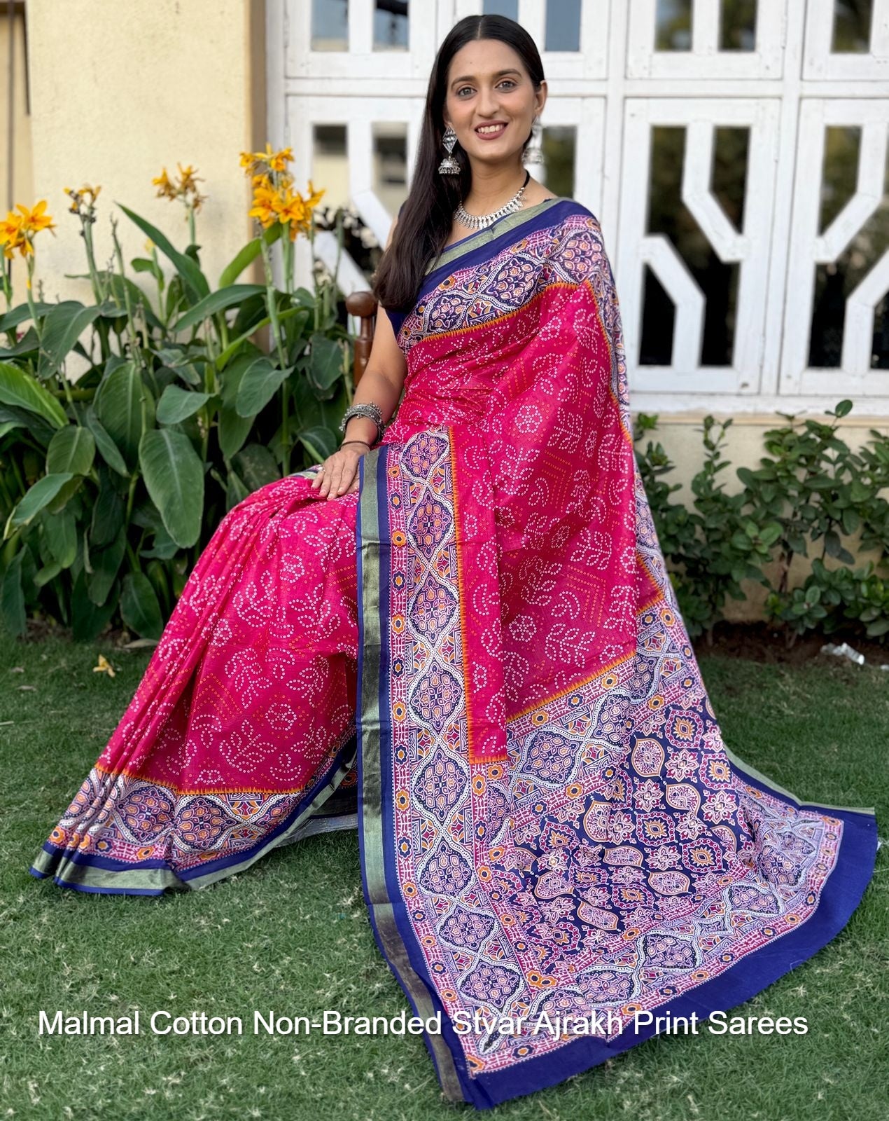 Malmal Cotton Non-Branded Stvar Ajrakh Print Sarees