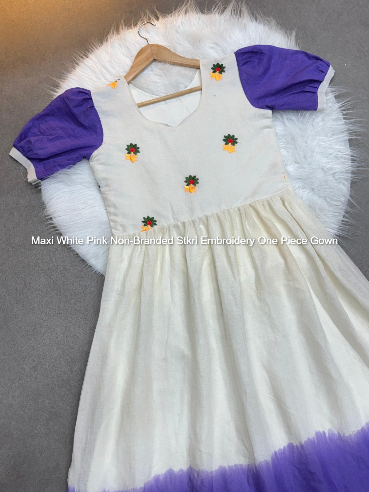 Maxi White Pink Non-Branded Stkri Embroidery One Piece Gown
