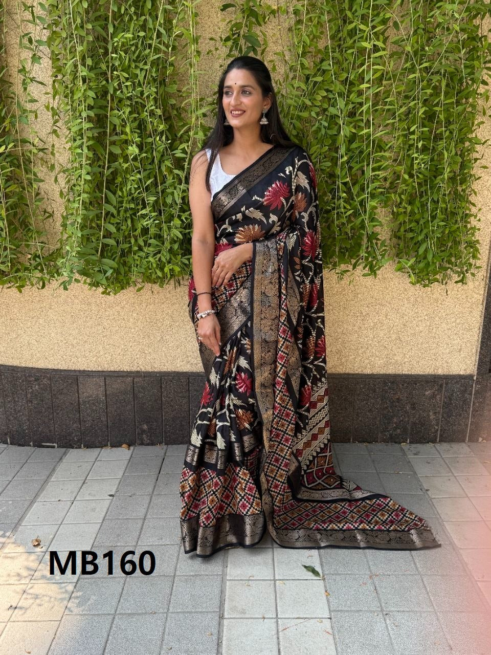 Mb160 Super Silky Mira Bela Dola Silk Sarees