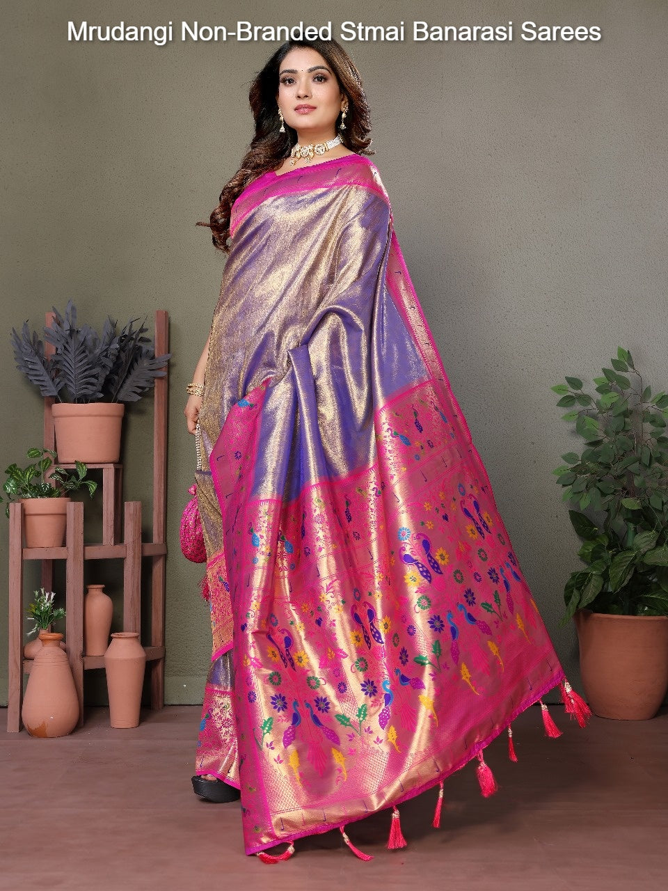 Mrudangi Non-Branded Stmai Banarasi Sarees